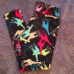 LuLaRoe giraffe OS leggings